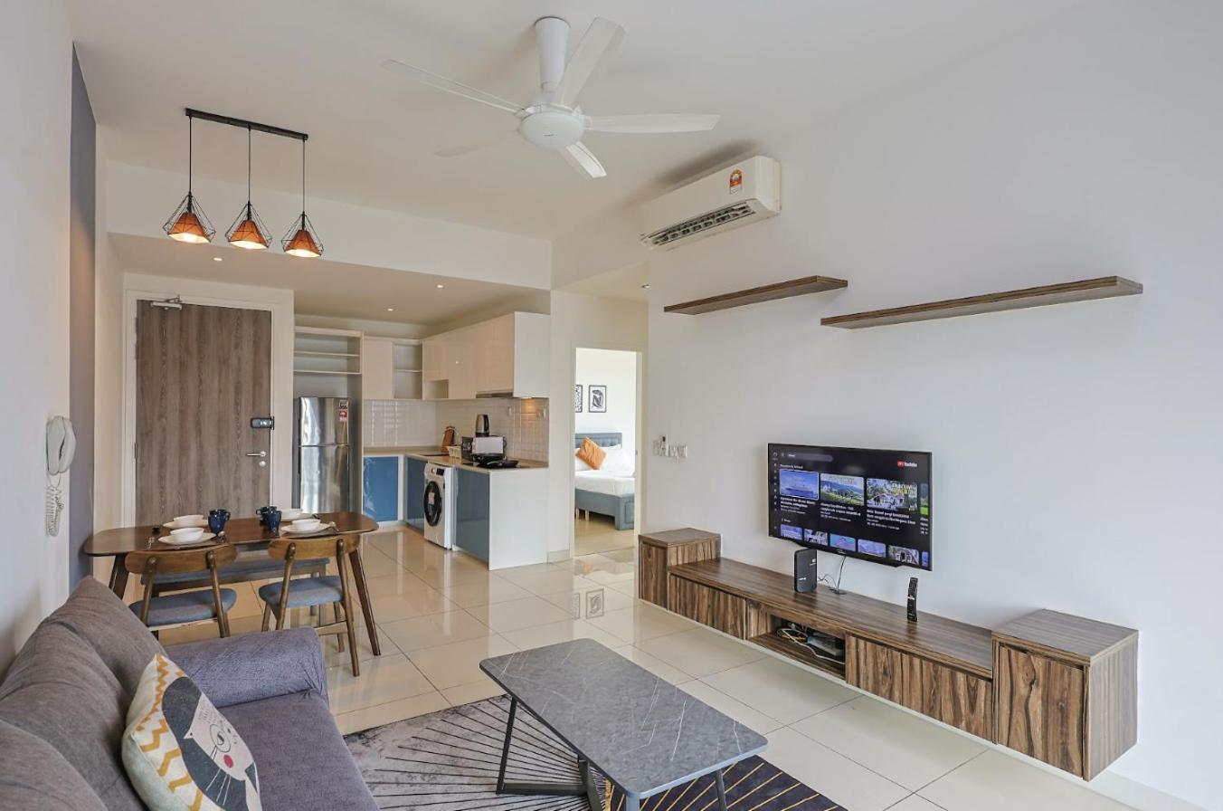 Greystone Continew Residensi *